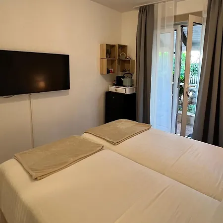 アパート Coco フヴァル